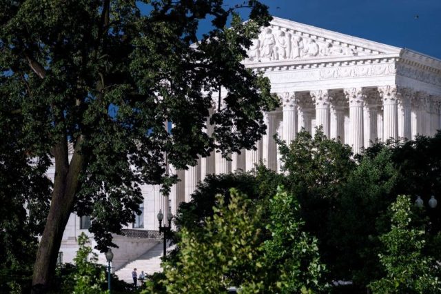 Supreme Court Allows Resumption of Controversial Third-Country Migrant Removals