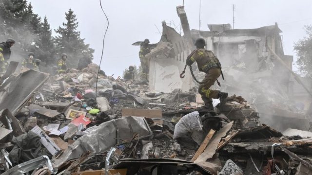 Russian Glide Bomb Strike Claims 20 Lives in Zaporizhzhia