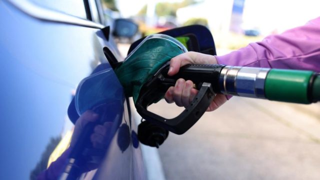 US Lawmakers Criticize Trump Deal to Import Russian Diesel